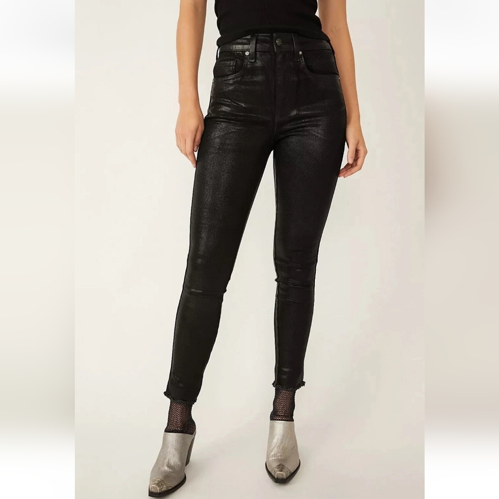 Free People Raw Hem High Rise Coated Jeans Size 26 Black Skinny Leg